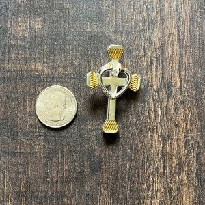 Montana silversmith cross necklace